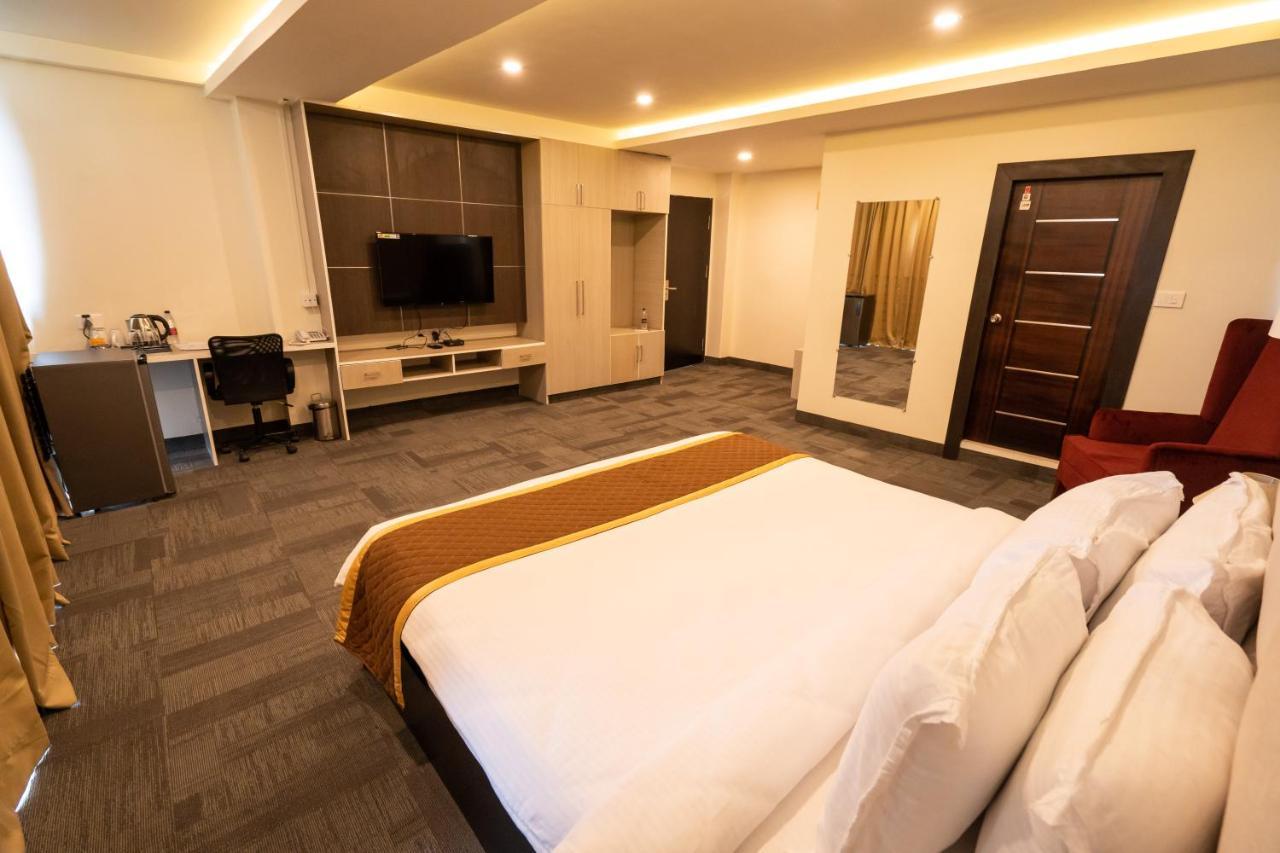 Royale Lalawi Hotel Aizawl Luaran gambar