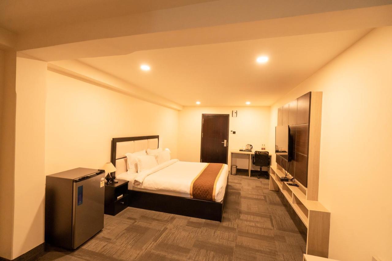 Royale Lalawi Hotel Aizawl Luaran gambar